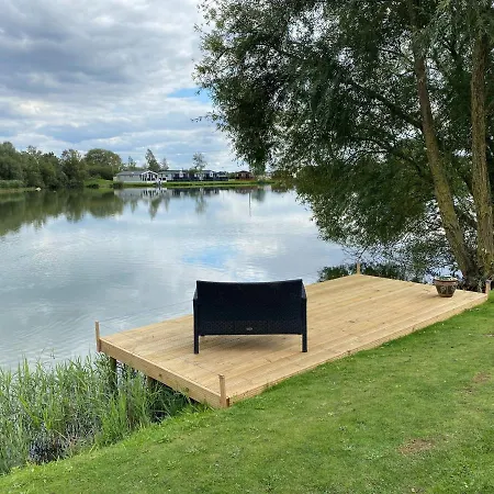 Indulgence Lakeside Lodge I2 With Hot Tub, Private Fishing Peg Situated At Tattershall Lakes Country Park Extérieur photo