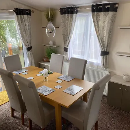 Indulgence Lakeside Lodge I2 With Hot Tub, Private Fishing Peg Situated At Tattershall Lakes Country Park Extérieur photo